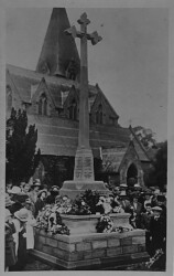 Unveiling of the War Memorial September 1922